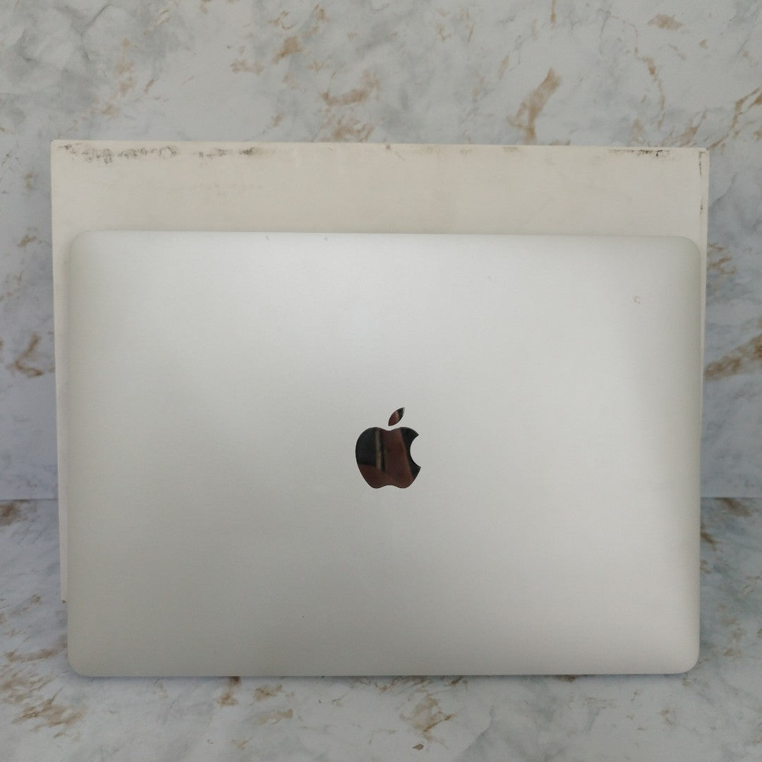 LAPTOP APPLE MACBOOK AIR 13" 2020 3.2 A2337 256 GB SSD 8 GB RAM (SEMINUEVO)
