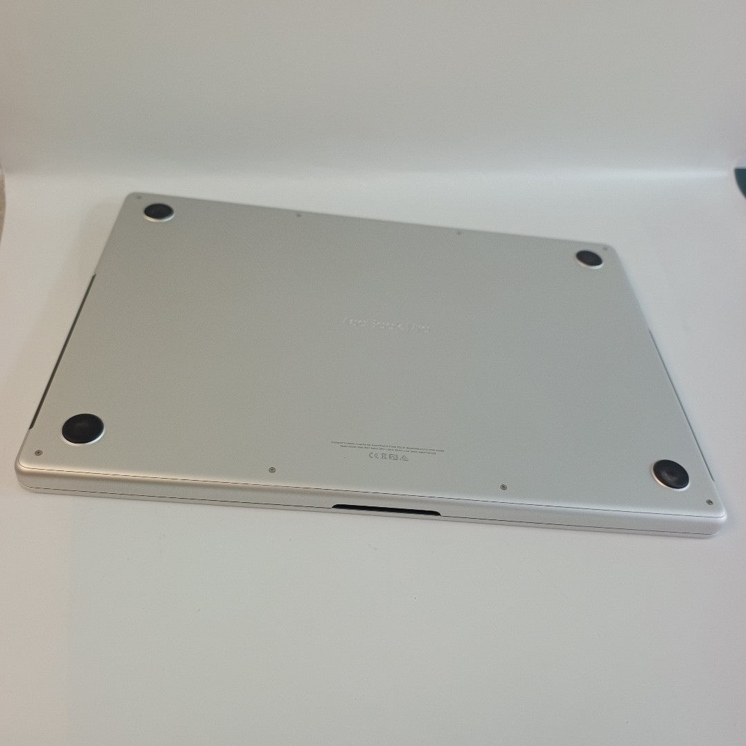 LAPTOP APPLE MACBOOK PRO 16" 2021 3.2 A2485 (10 CPU / 16 GPU) 1 TB SSD 16 GB RAM (SEMINUEVO)