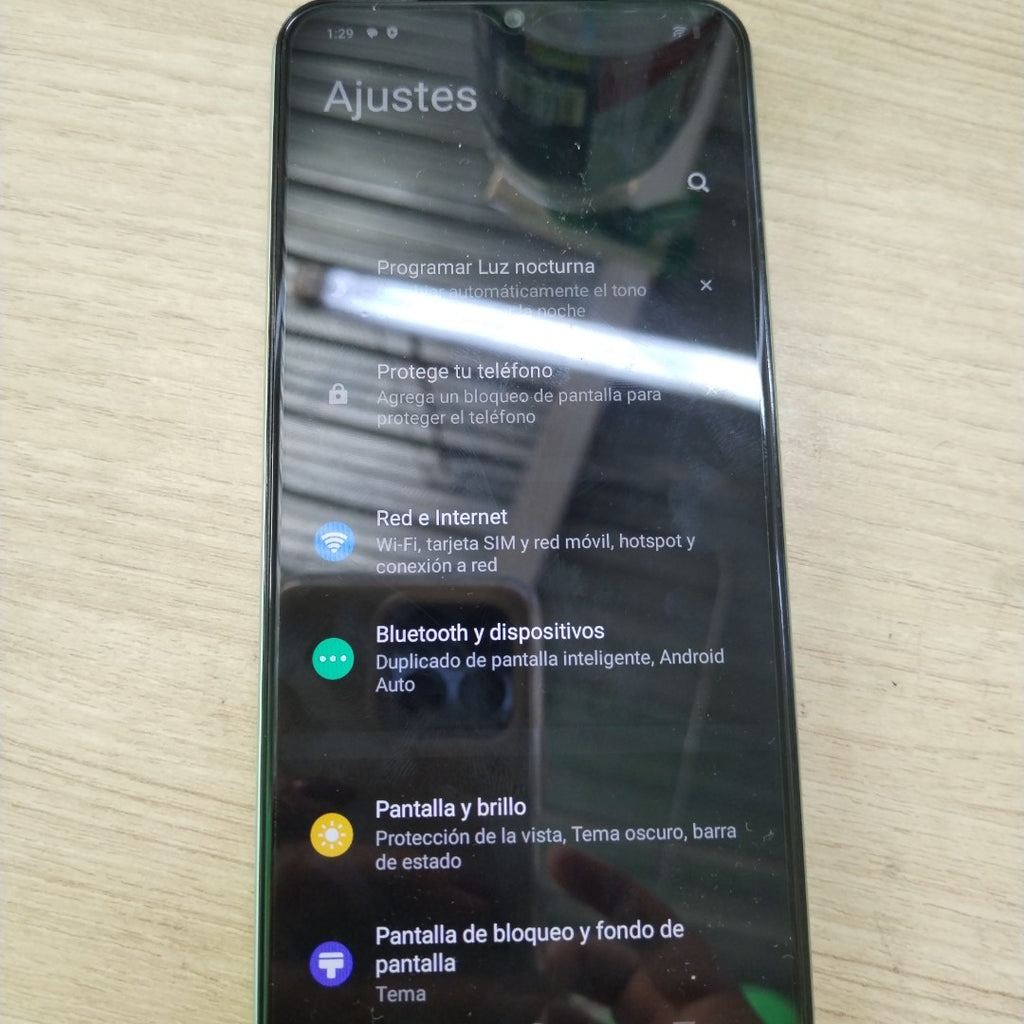 CELULAR VIVO Y03 V2332 (2024) 128 GB 4 GB RAM (SEMINUEVO)