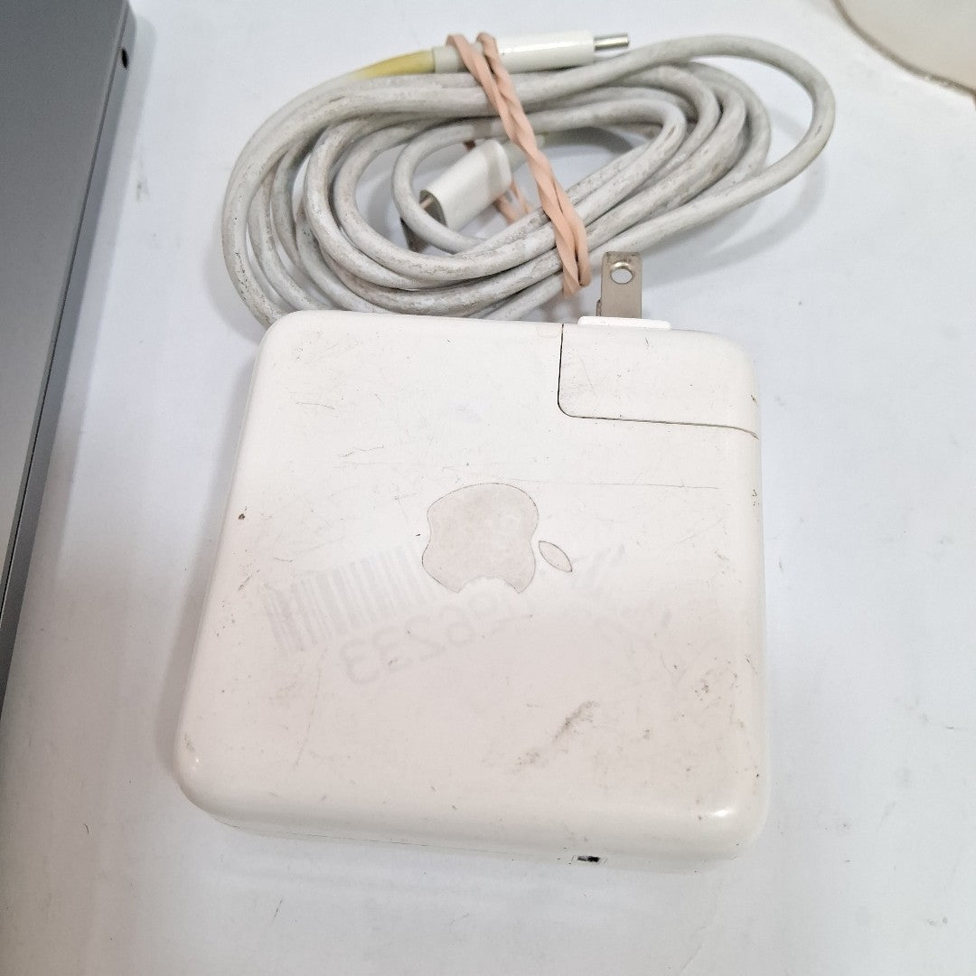 LAPTOP APPLE MACBOOK PRO 13" 2020 1.4 A2289 512 GB SSD 8 GB RAM (SEMINUEVO)