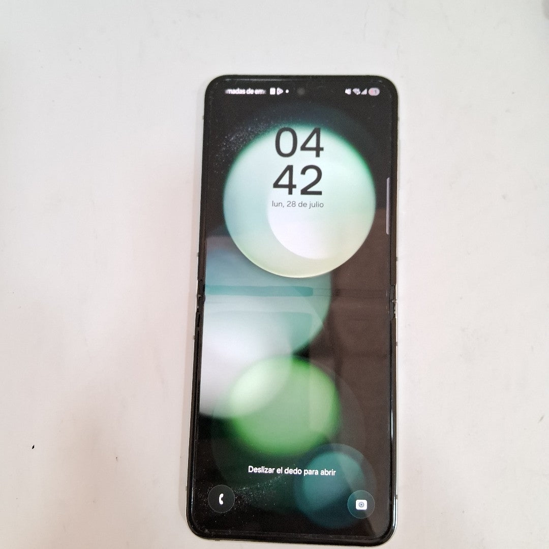 CELULAR SAMSUNG GALAXY Z FLIP 5 SM-F731B (2023) 512 GB 8 GB RAM (SEMINUEVO)