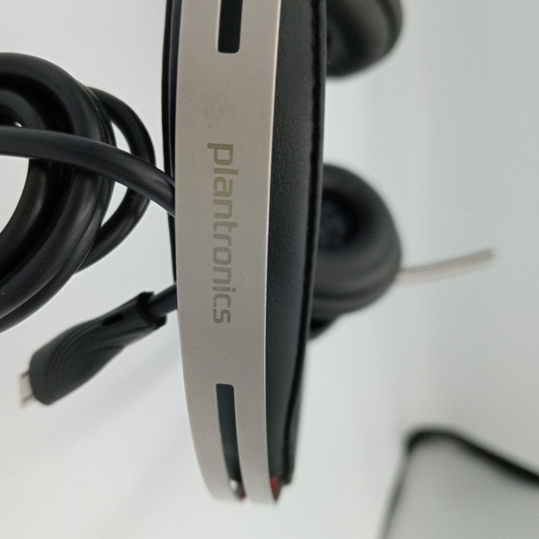 AUDIFONOS PLANTRONICS VOYAGER FOCUS 2 UC INALAMBRICO OVER EAR (SEMINUEVO)