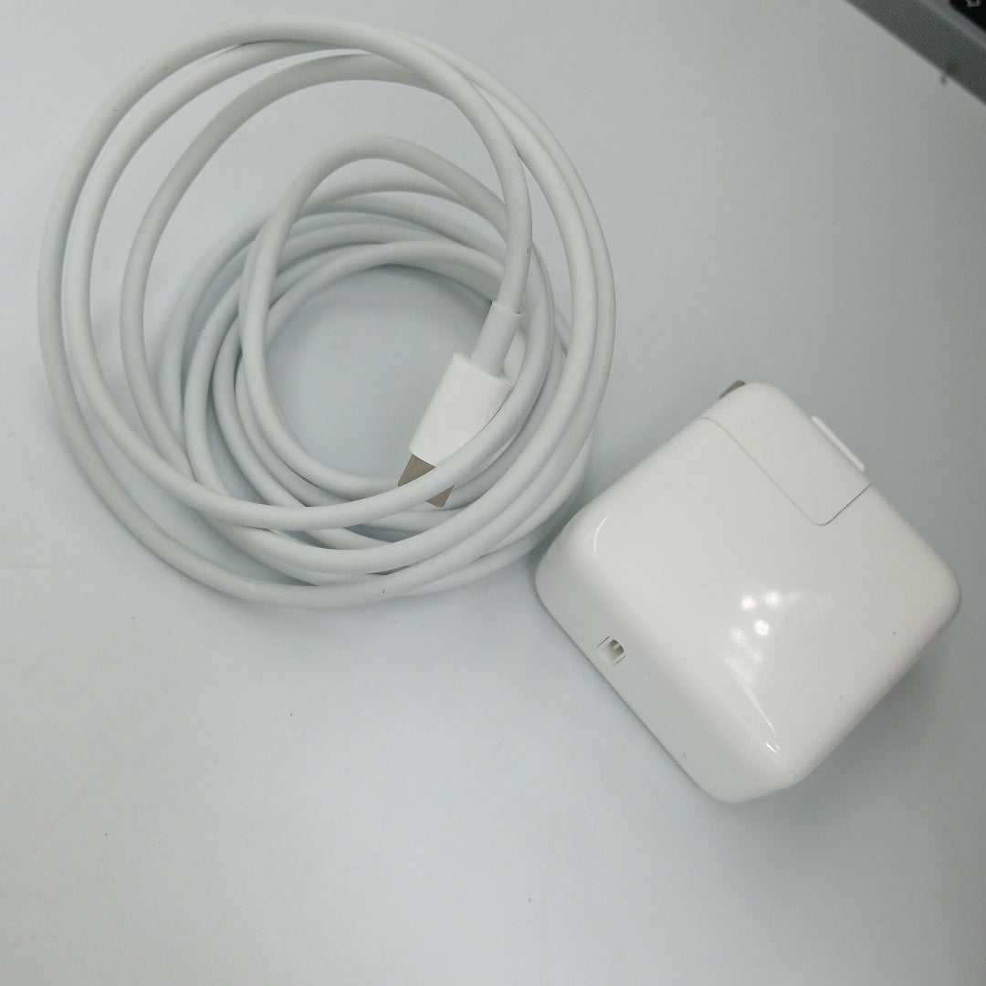 LAPTOP APPLE MACBOOK AIR 13" 2020 3.2 A2337 256 GB SSD 8 GB RAM (SEMINUEVO)