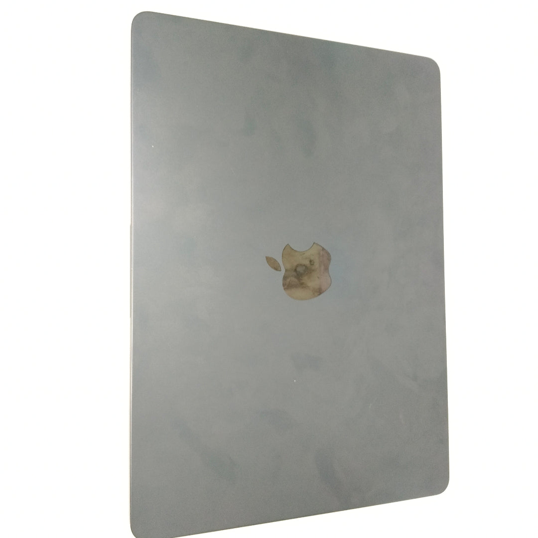 LAPTOP APPLE MACBOOK AIR 13" 2022 3.49 A2681 (8 CPU/8 GPU) 256 GB SSD 8 GB RAM (SEMINUEVO)