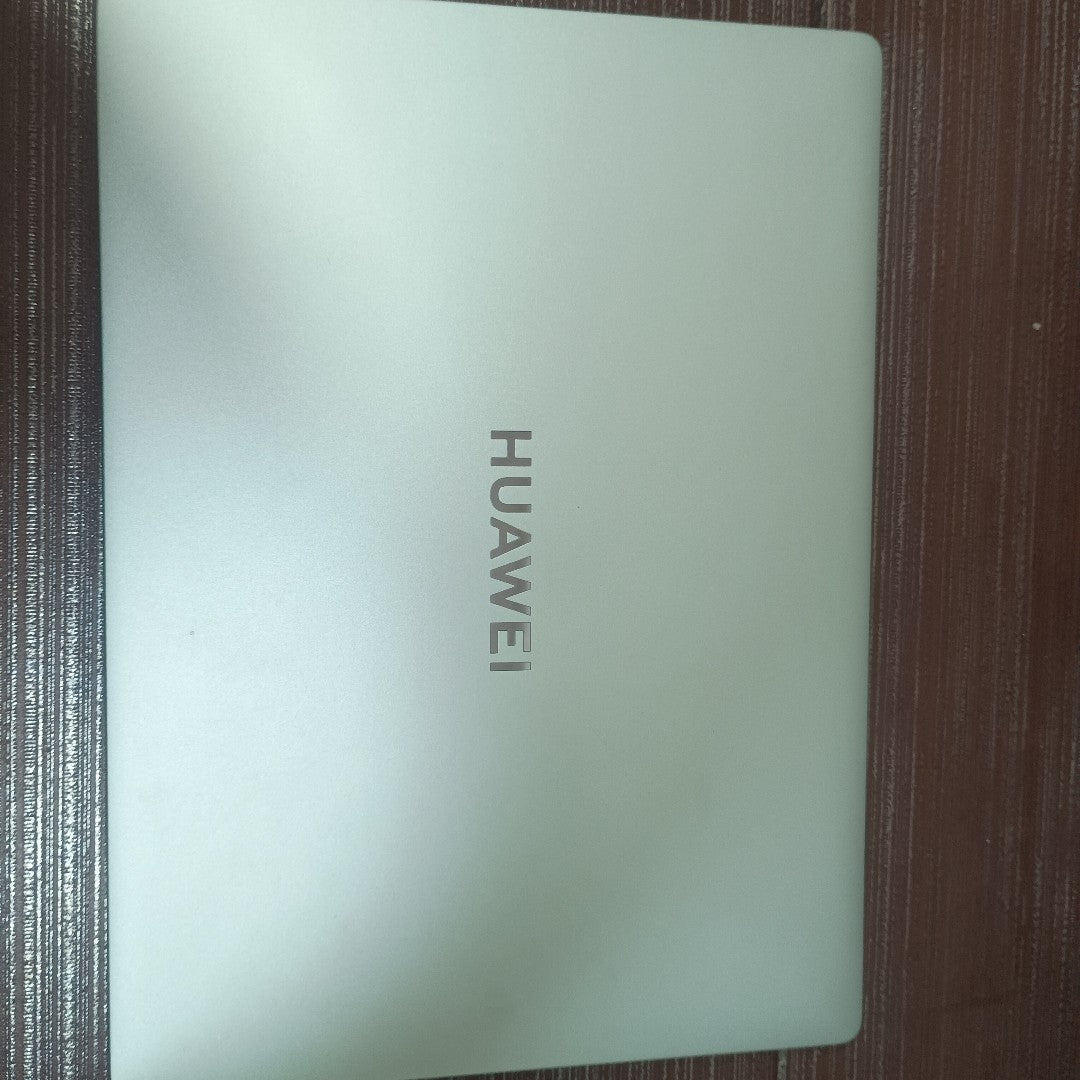 LAPTOP HUAWEI MATEBOOK 14 FLMH-X (2024) 1 TB SSD 16 GB RAM (SEMINUEVO)