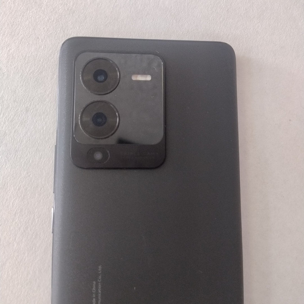 CELULAR VIVO V25 PRO V2158 256 GB 12 GB RAM (SEMINUEVO)