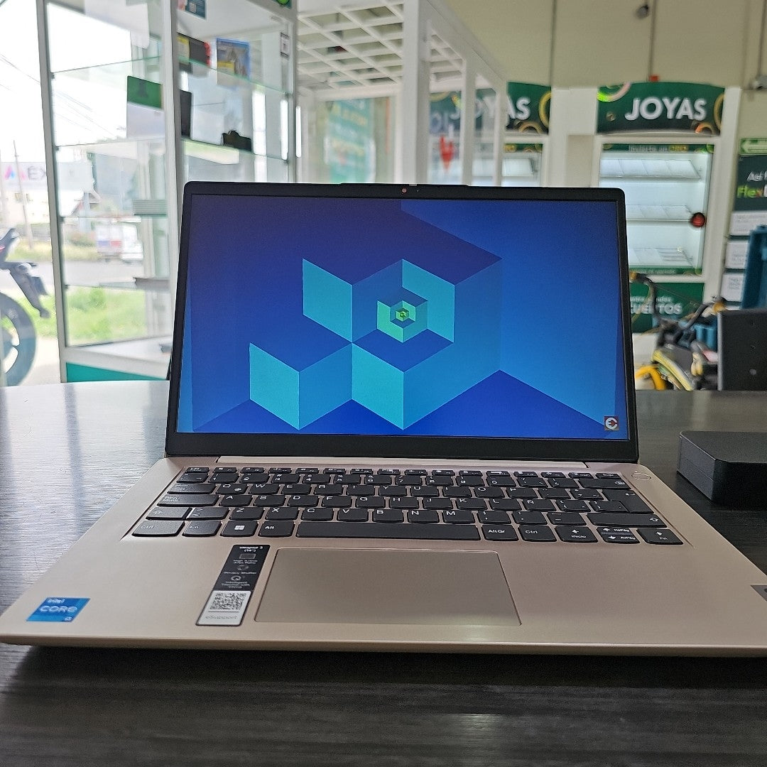 LAPTOP LENOVO IDEAPAD 3 14ITL6 (2023) 1 TB + 256 GB SSD 8 GB RAM (SEMINUEVO)