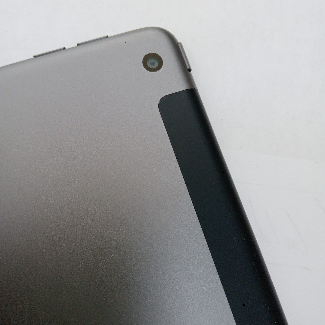 TABLETA APPLE IPAD 9 A2604 64 GB 3 GB RAM (SEMINUEVO)