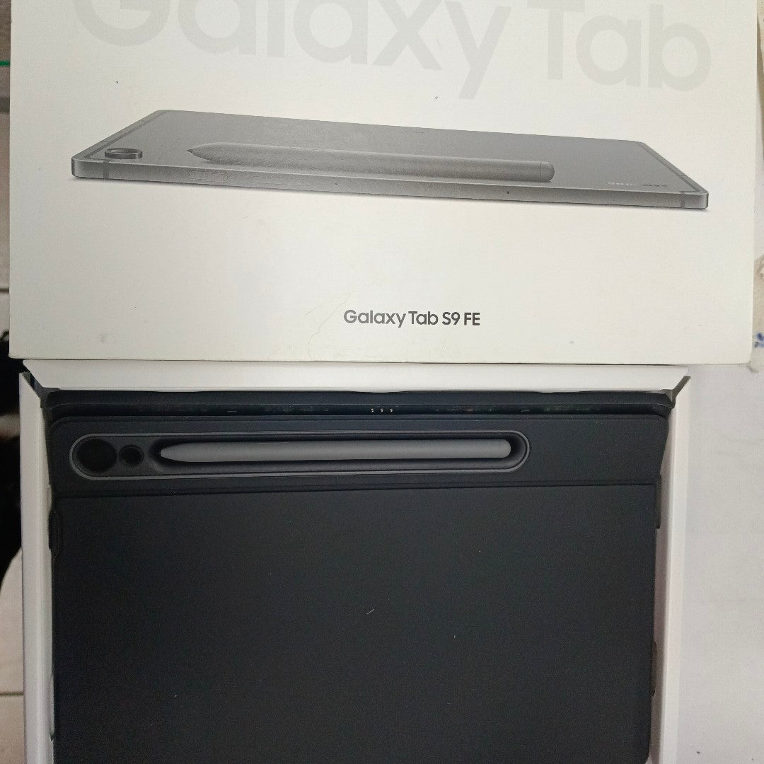 TABLETA SAMSUNG GALAXY TAB S9 FE SM-X510 (2023) 256 GB 8 GB RAM (SEMINUEVO)