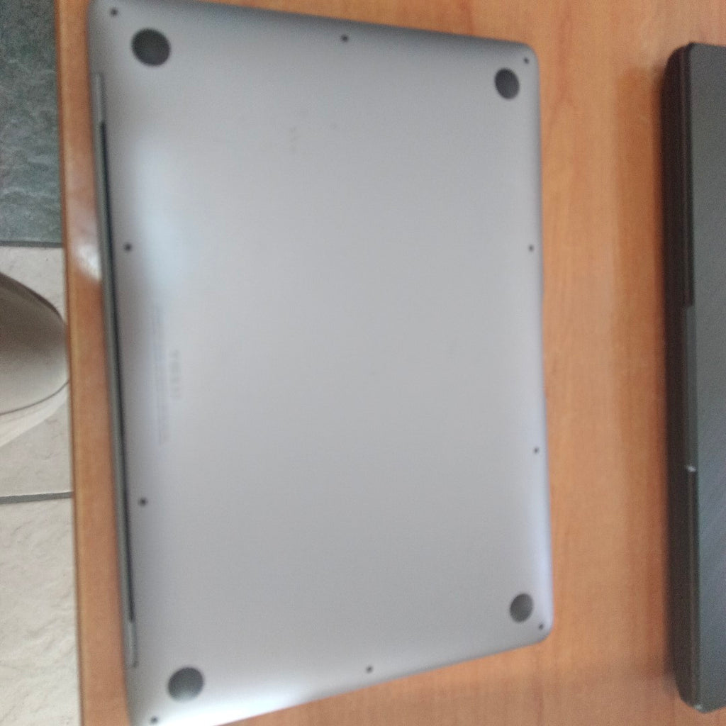 LAPTOP APPLE MACBOOK AIR 13" 2020 3.2 A2337 256 GB SSD 8 GB RAM (SEMINUEVO)