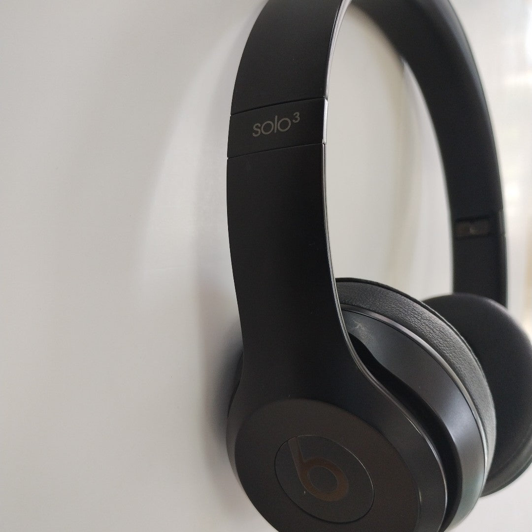 AUDIFONOS BEATS SOLO 3 INALAMBRICO ON EAR (SEMINUEVO)