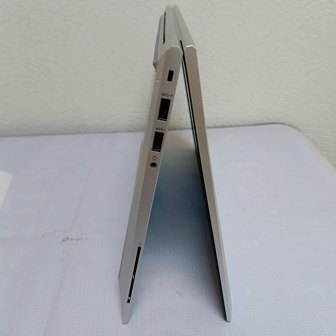 LAPTOP HP ELITEBOOK 840 G8 (2023) 256 GB SSD 16 GB RAM (SEMINUEVO)