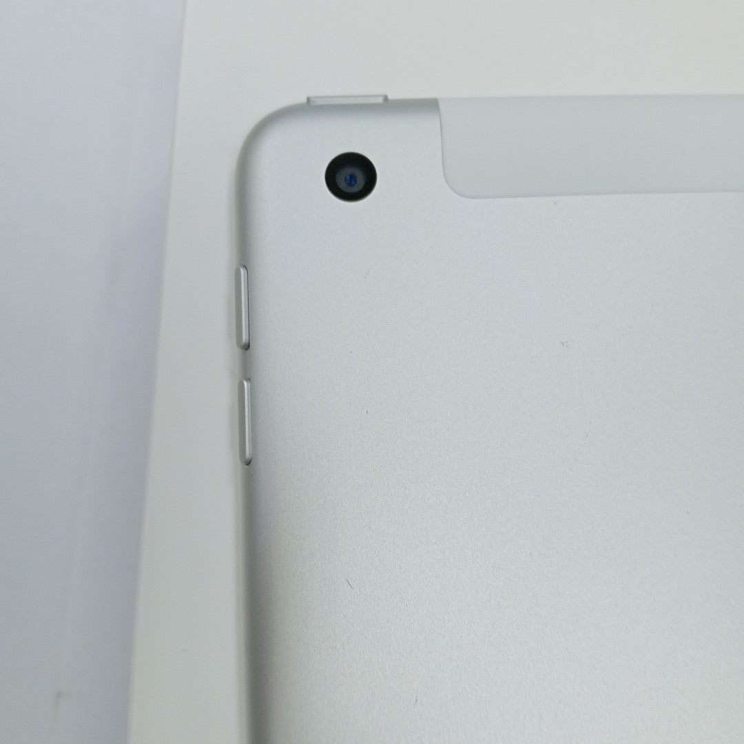 TABLETA APPLE IPAD 9 A2604 256 GB 3 GB RAM (SEMINUEVO)