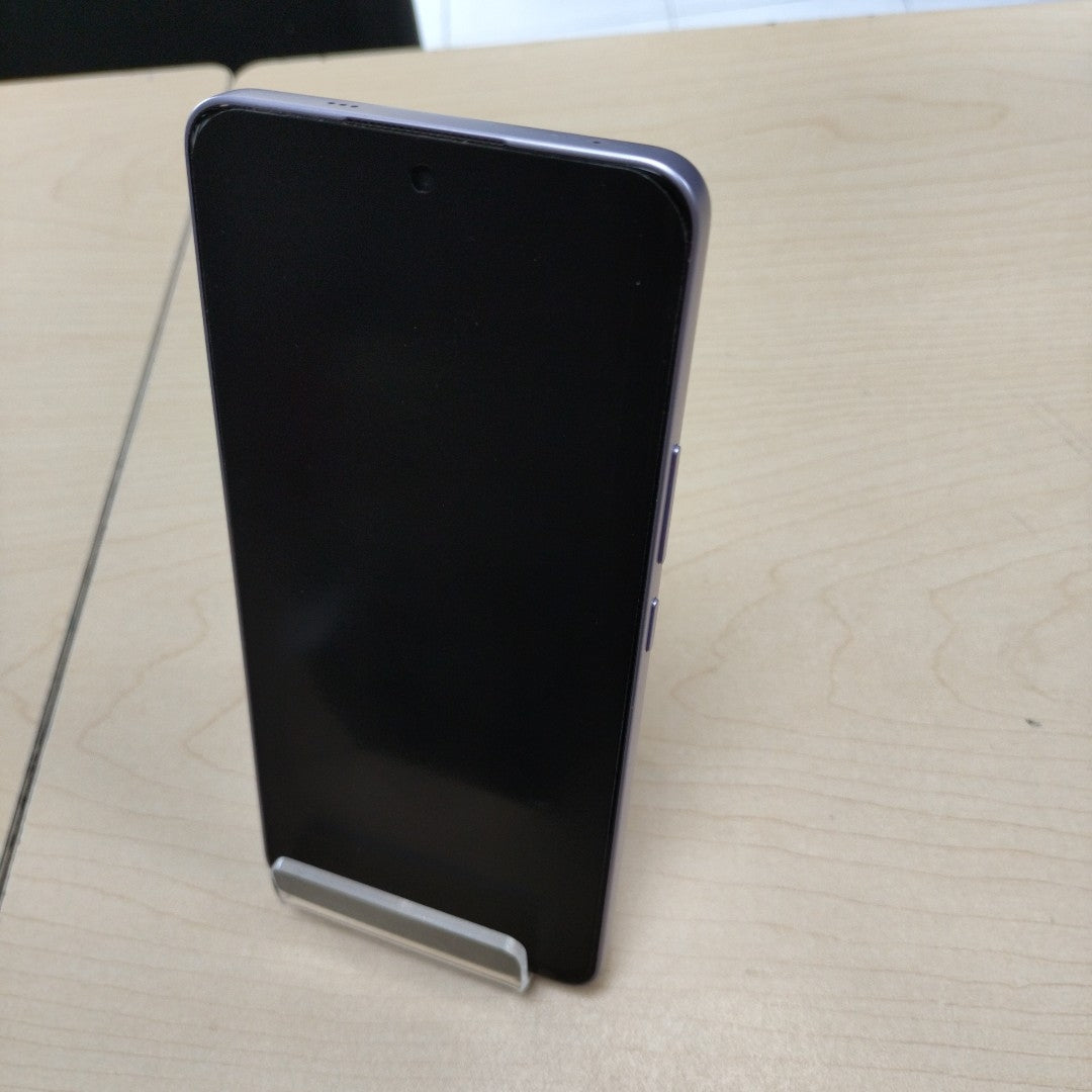CELULAR OPPO  RENO 13F 5G CPH2699 (2025) 256 GB 12 GB RAM (SEMINUEVO)
