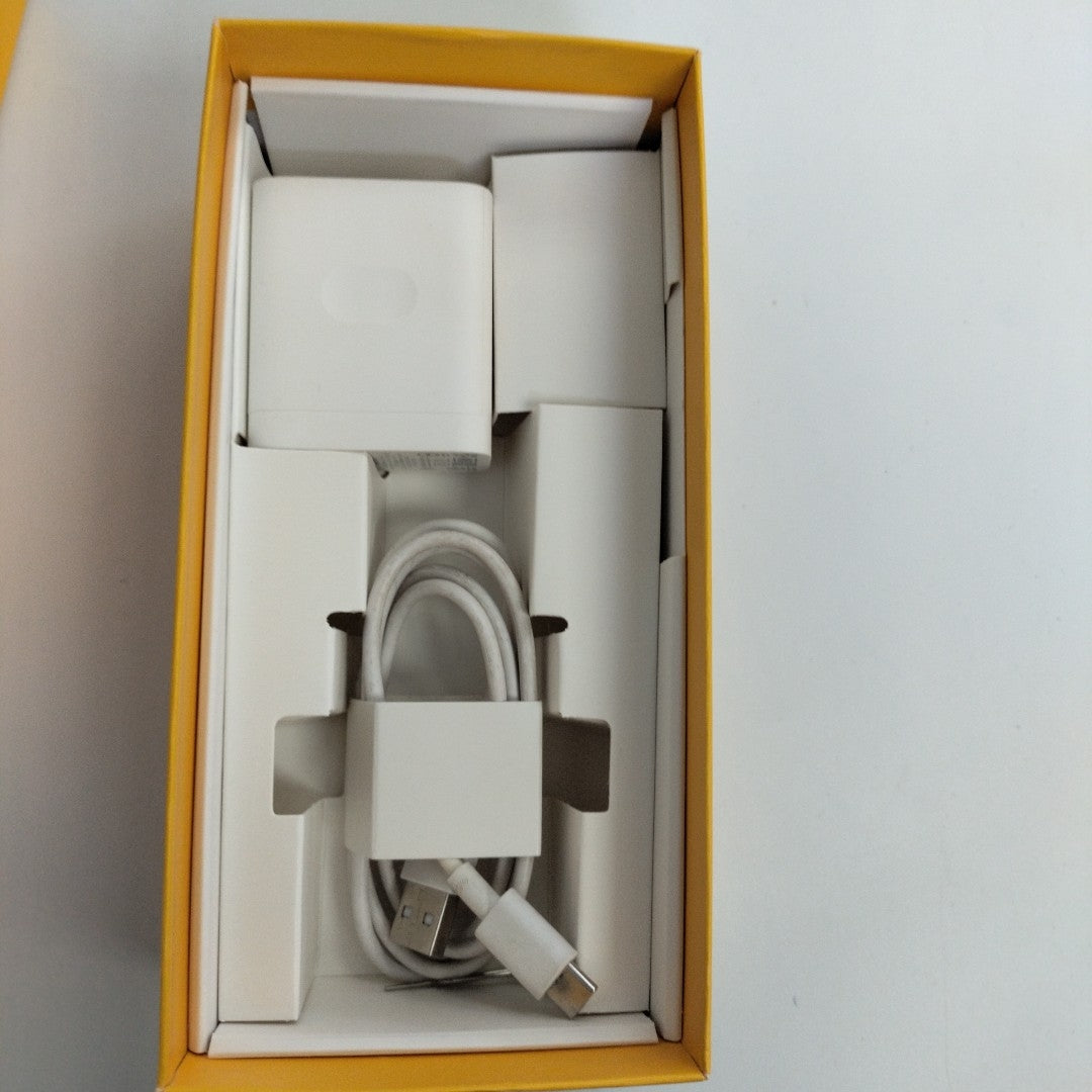 CELULAR REALME C61 RMX3930 (2024) 256 GB 4 GB RAM (SEMINUEVO)