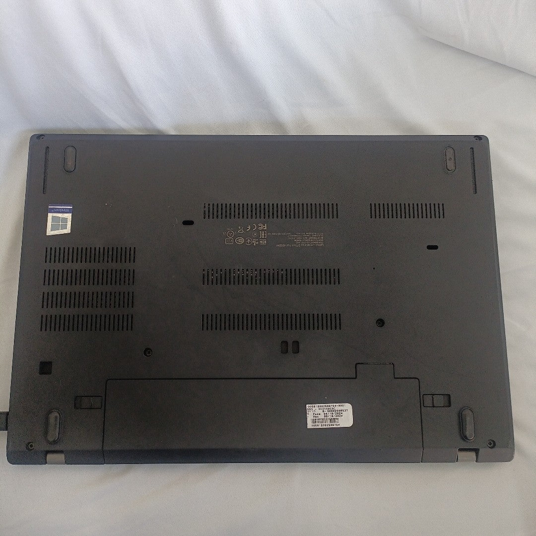 LAPTOP LENOVO THINKPAD 14S GEN 4 (2024) 256 GB SSD 16 GB RAM (SEMINUEVO)