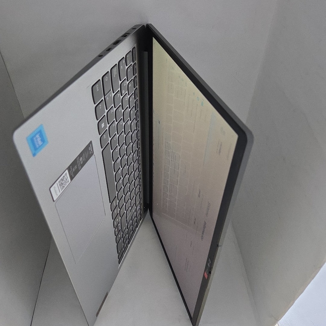 LAPTOP LENOVO IDEAPAD 1 15IGL7 (2024) 256 GB SSD 8 GB RAM (SEMINUEVO)