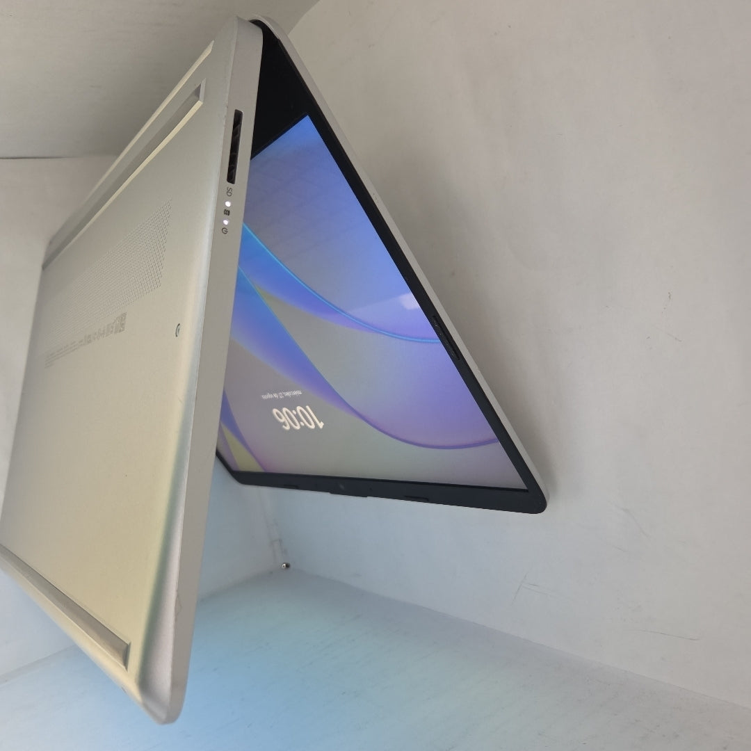 LAPTOP HP 14-DQ0527LA (2023) 256 GB SSD 8 GB RAM (SEMINUEVO)