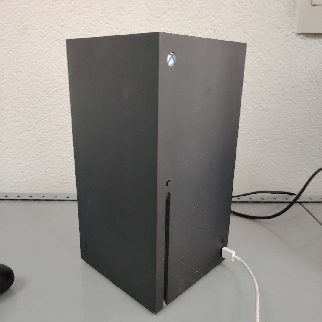CONSOLA DE VIDEOJUEGO MICROSOFT XBOX SERIES X 1 TB SSD (SEMINUEVO)