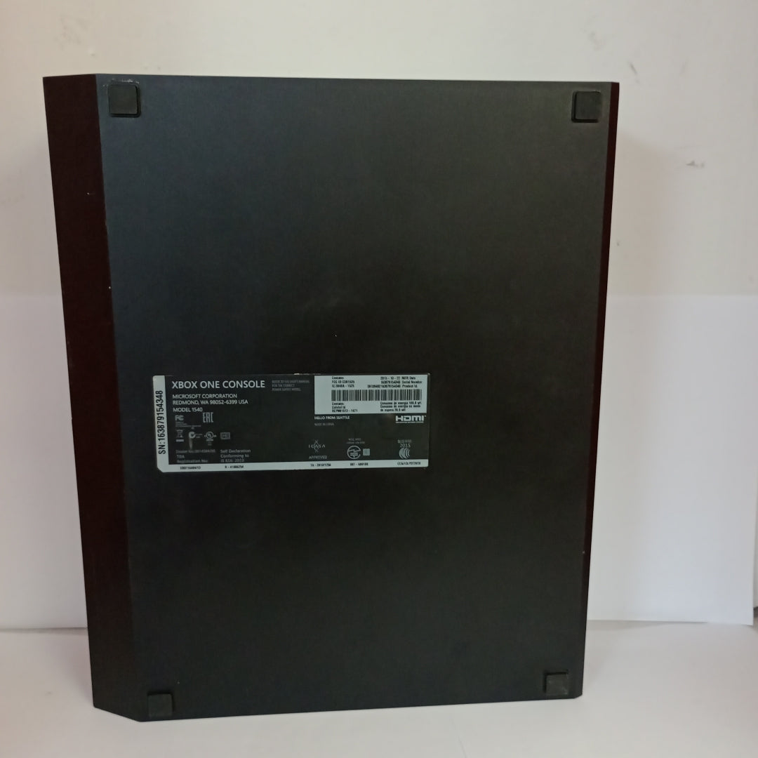 CONSOLA DE VIDEOJUEGO MICROSOFT XBOX ONE 1 TB (SEMINUEVO)