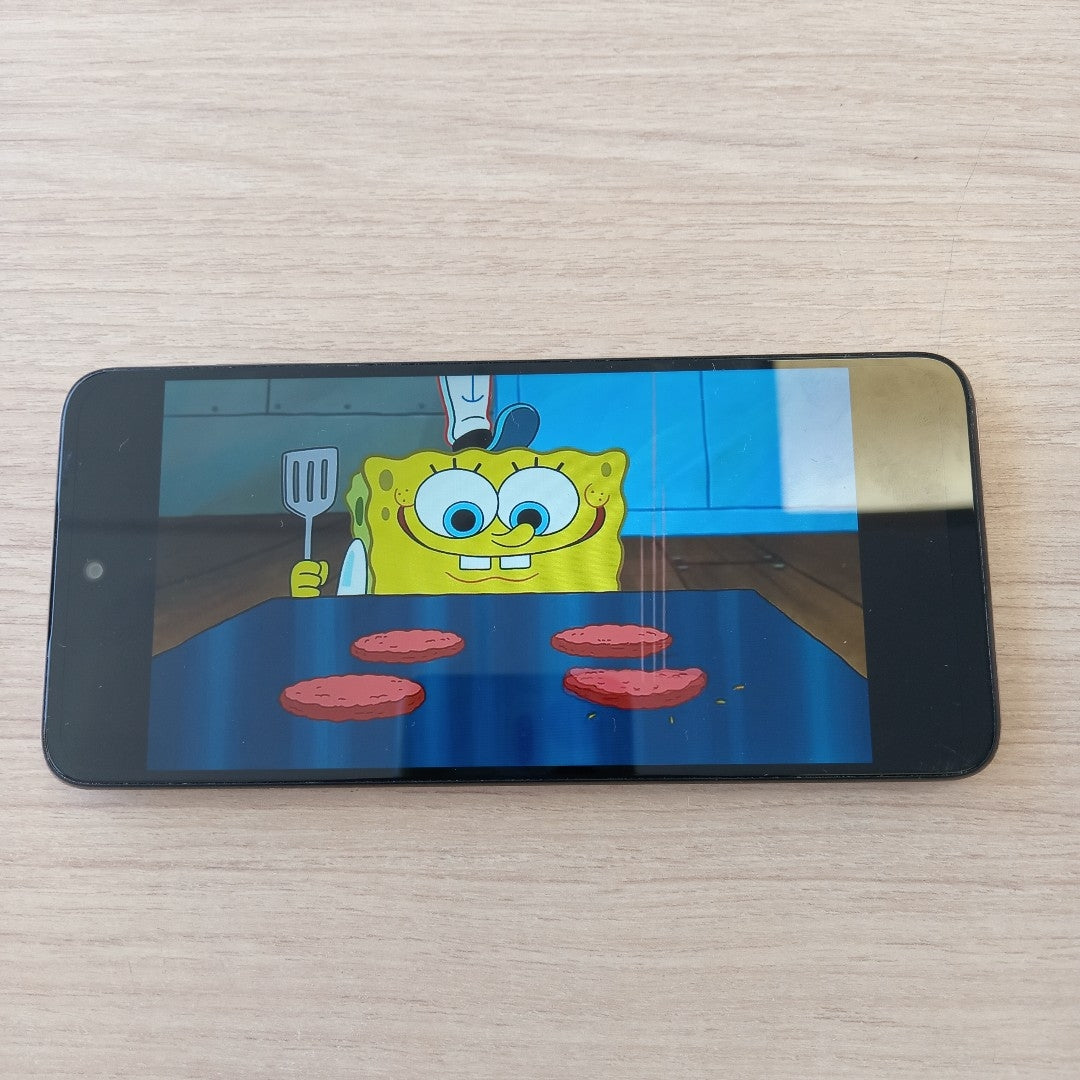 CELULAR MOTOROLA MOTO G13 XT2331-1 (2023) 128 GB 4 GB RAM (SEMINUEVO)