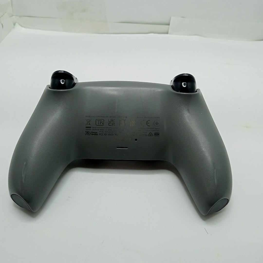 CONSOLA DE VIDEOJUEGO SONY PS5 825 SSD (SEMINUEVO)