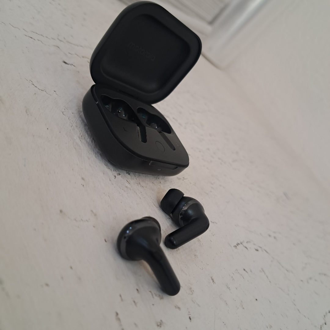 AUDIFONOS MOTOROLA MOTO BUDS+ INALAMBRICO IN EAR (SEMINUEVO)