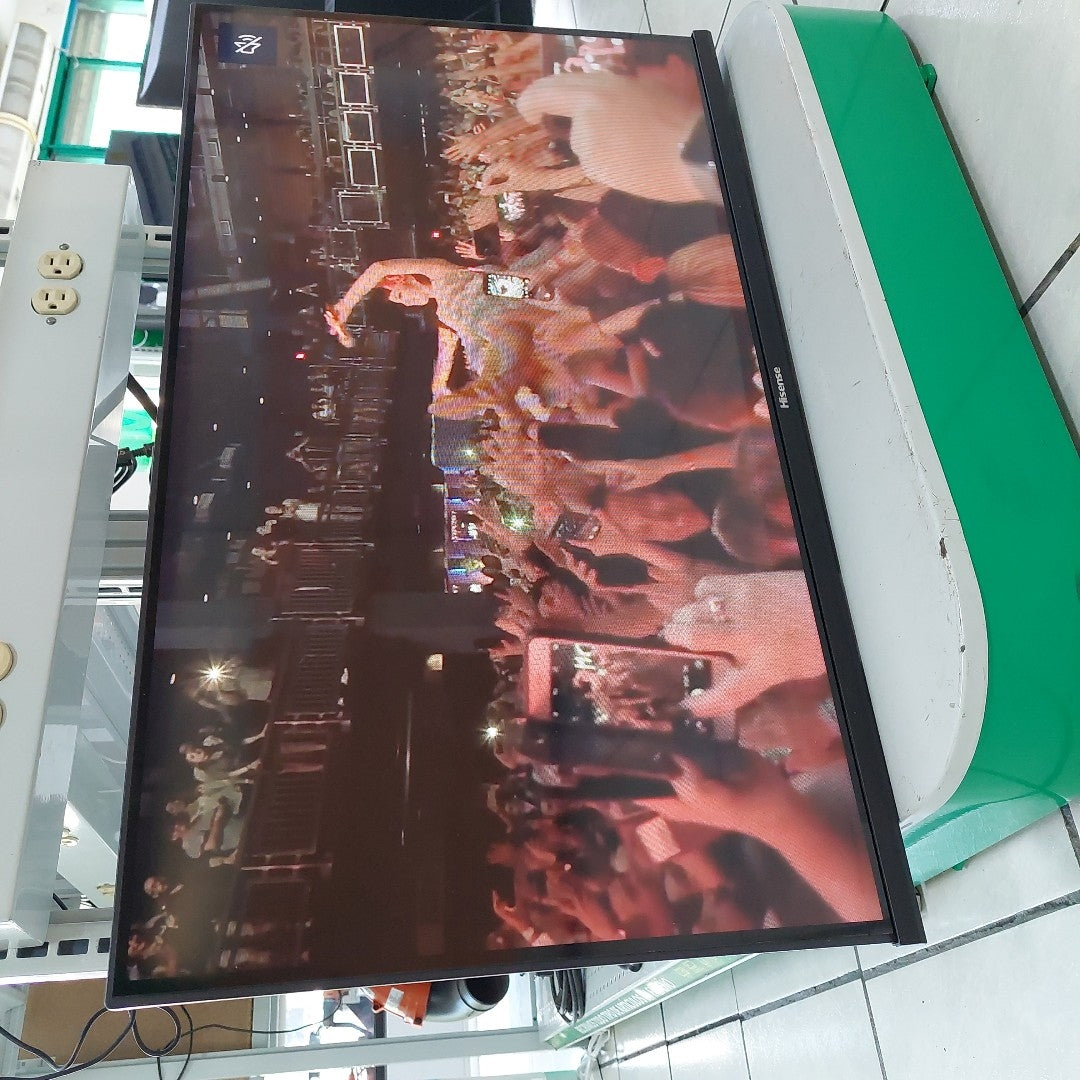 PANTALLA HISENSE 32A4KV (2023) 32" LED HD (SEMINUEVO)