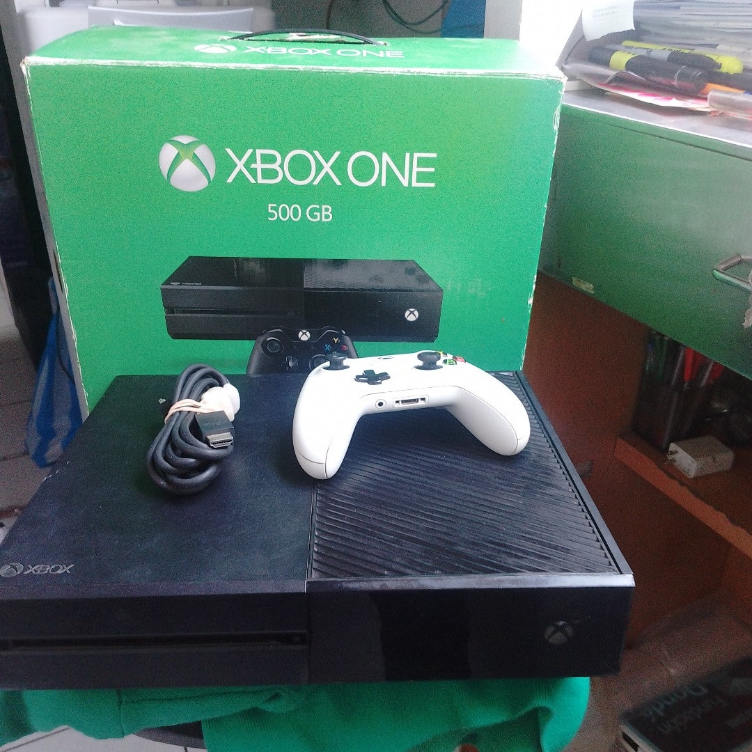 CONSOLA DE VIDEOJUEGO MICROSOFT XBOX ONE 500 GB  (SEMINUEVO)