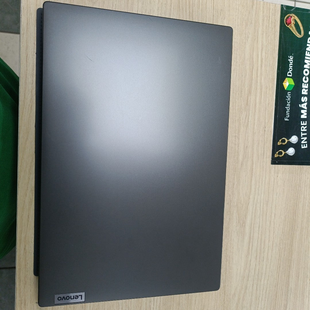 LAPTOP LENOVO V14 G2 ITL (2022) 256 GB SSD 8 GB RAM (SEMINUEVO)