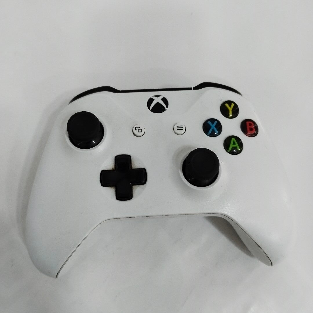 CONSOLA DE VIDEOJUEGO MICROSOFT XBOX ONE S 1 TB (SEMINUEVO)