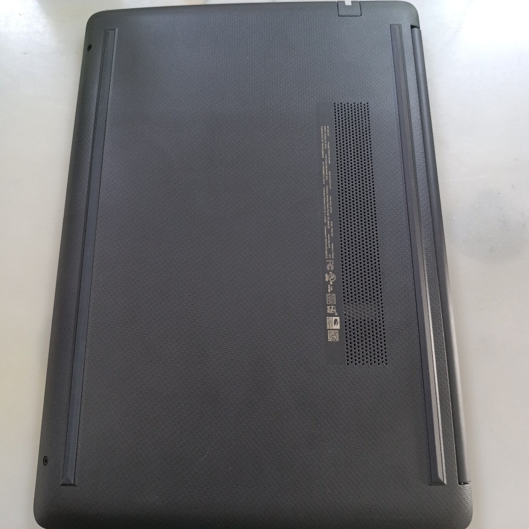 LAPTOP HP 240 G7 500 GB  4 GB RAM (SEMINUEVO)