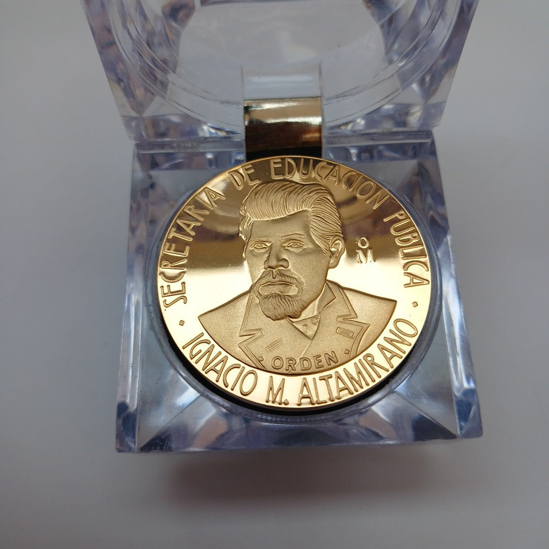 MEDALLA CONMEMORATIVA ORO 21 K 41,90 GRMS (SEMINUEVO)