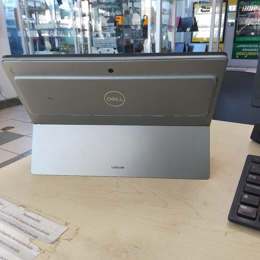 LAPTOP DELL LATITUDE 7320 DETACHABLE (2022) 256 GB SSD 16 GB RAM (SEMINUEVO)