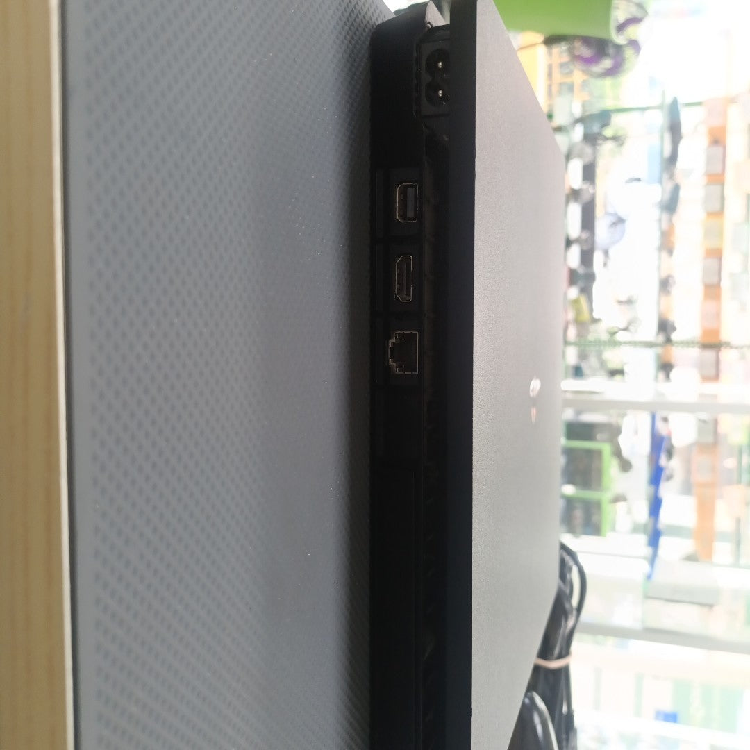 CONSOLA DE VIDEOJUEGO SONY PS4 SLIM 500 GB  (SEMINUEVO)
