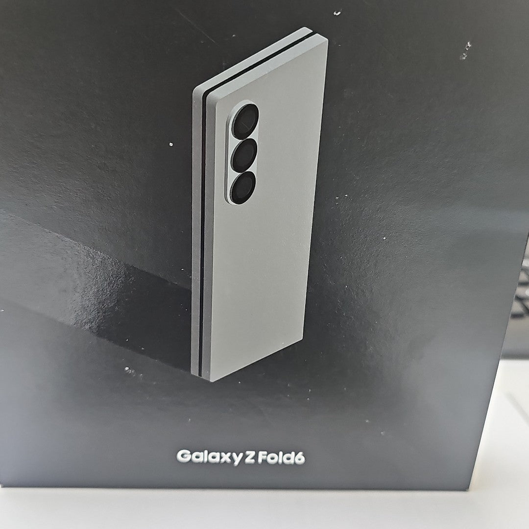 CELULAR SAMSUNG GALAXY Z FOLD6 SM-F956B 512 GB 12 GB RAM (SEMINUEVO)