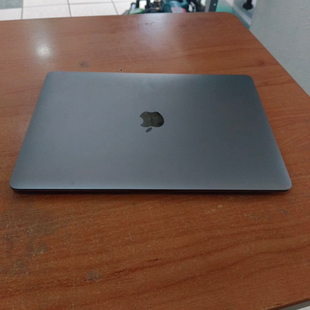 LAPTOP APPLE MACBOOK AIR 13" 2020 3.2 A2337 256 GB SSD 8 GB RAM (SEMINUEVO)