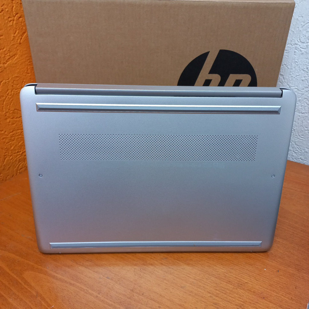 LAPTOP HP 14-DQ0532LA (2024) 128 GB SSD 4 GB RAM (SEMINUEVO)