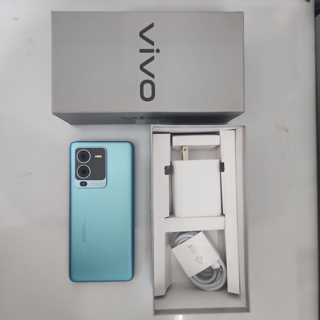 CELULAR VIVO V25 PRO V2158 256 GB 12 GB RAM (SEMINUEVO)
