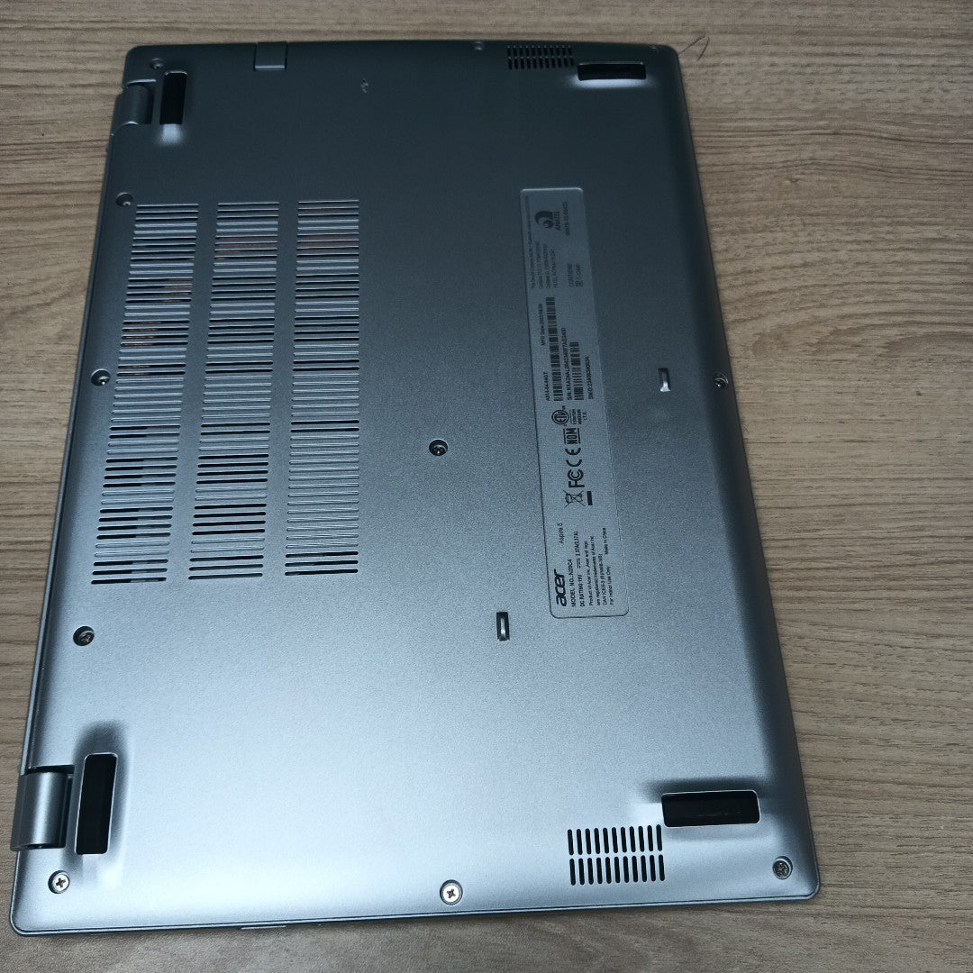 LAPTOP ACER ASPIRE 5 A514-54-54GT (2022) 1 TB + 256 GB SSD 8 GB RAM (SEMINUEVO)