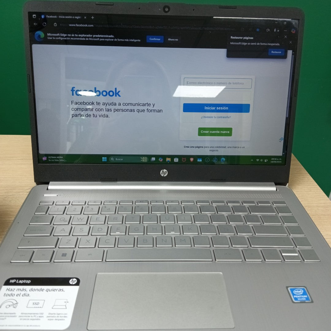 LAPTOP HP 14-DQ0505LA (2023) 256 GB SSD 8 GB RAM (SEMINUEVO)