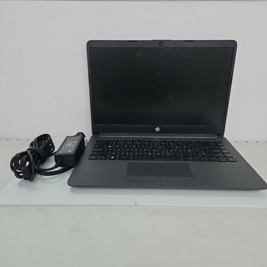 LAPTOP HP 245 G9 (2023) 512 GB SSD 16 GB RAM (SEMINUEVO)