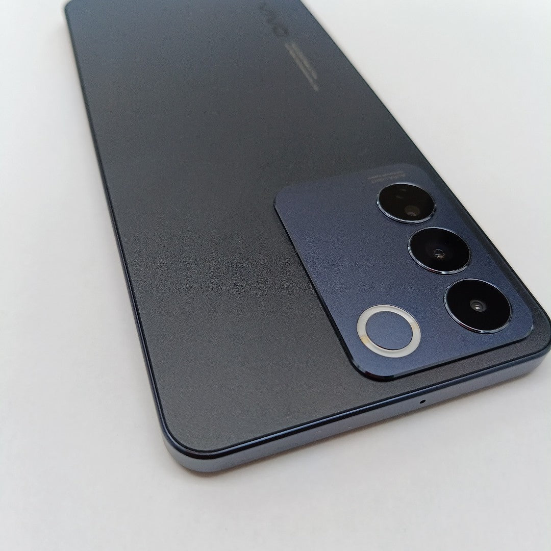 CELULAR VIVO V25E V2242 (2022) 256 GB 8 GB RAM (SEMINUEVO)