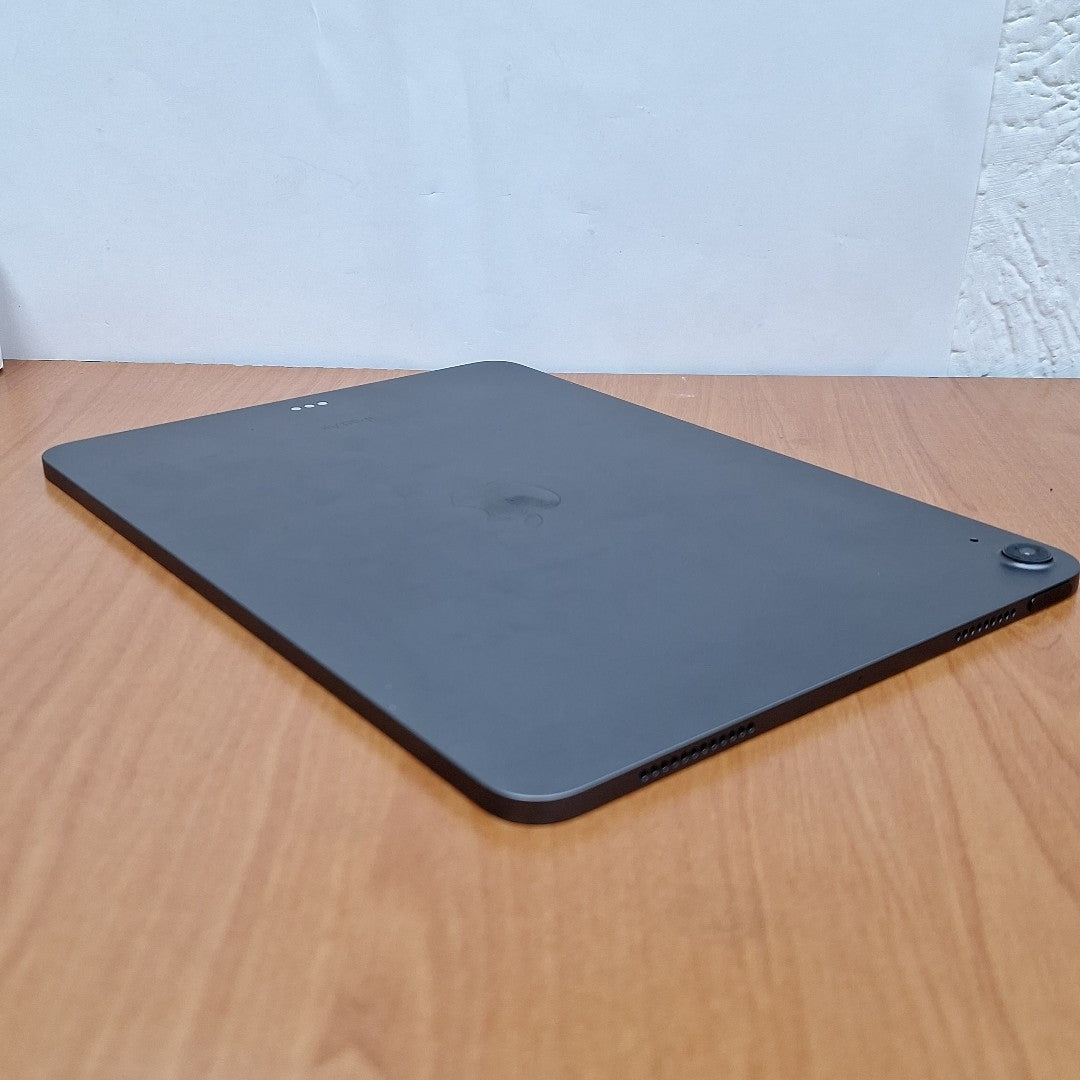 TABLETA APPLE IPAD AIR 5 A2588 256 GB 8 GB RAM (SEMINUEVO)