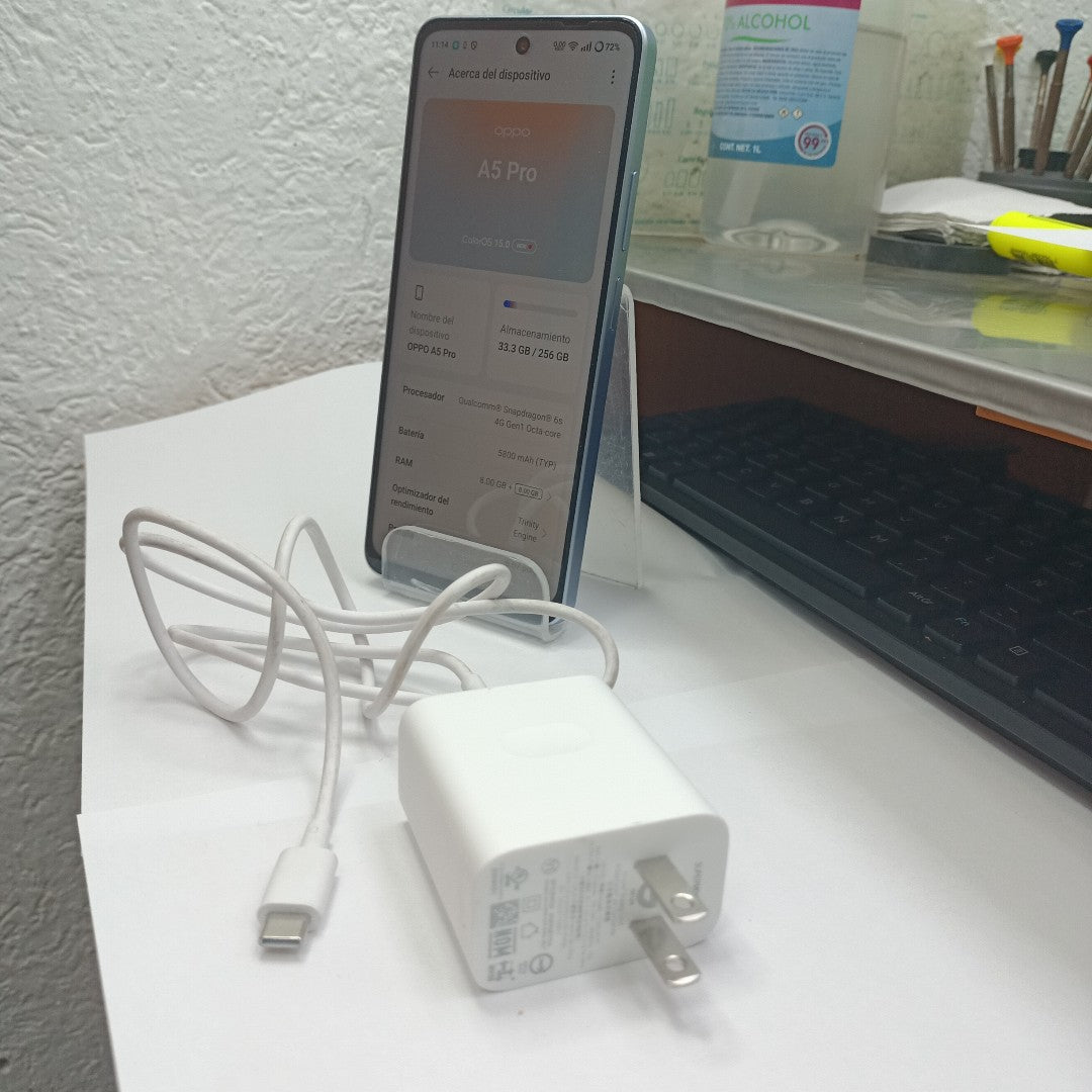 CELULAR OPPO  A5 PRO CPH2711 (2025) 256 GB 8 GB RAM (SEMINUEVO)