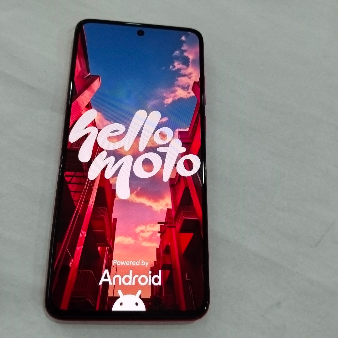 CELULAR MOTOROLA MOTO G84 XT2347-1 (2023) 256 GB 8 GB RAM (SEMINUEVO)