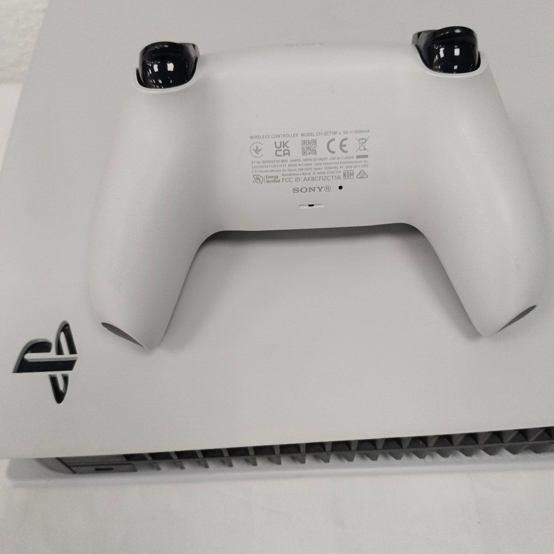 CONSOLA DE VIDEOJUEGO SONY PS5 825 SSD (SEMINUEVO)