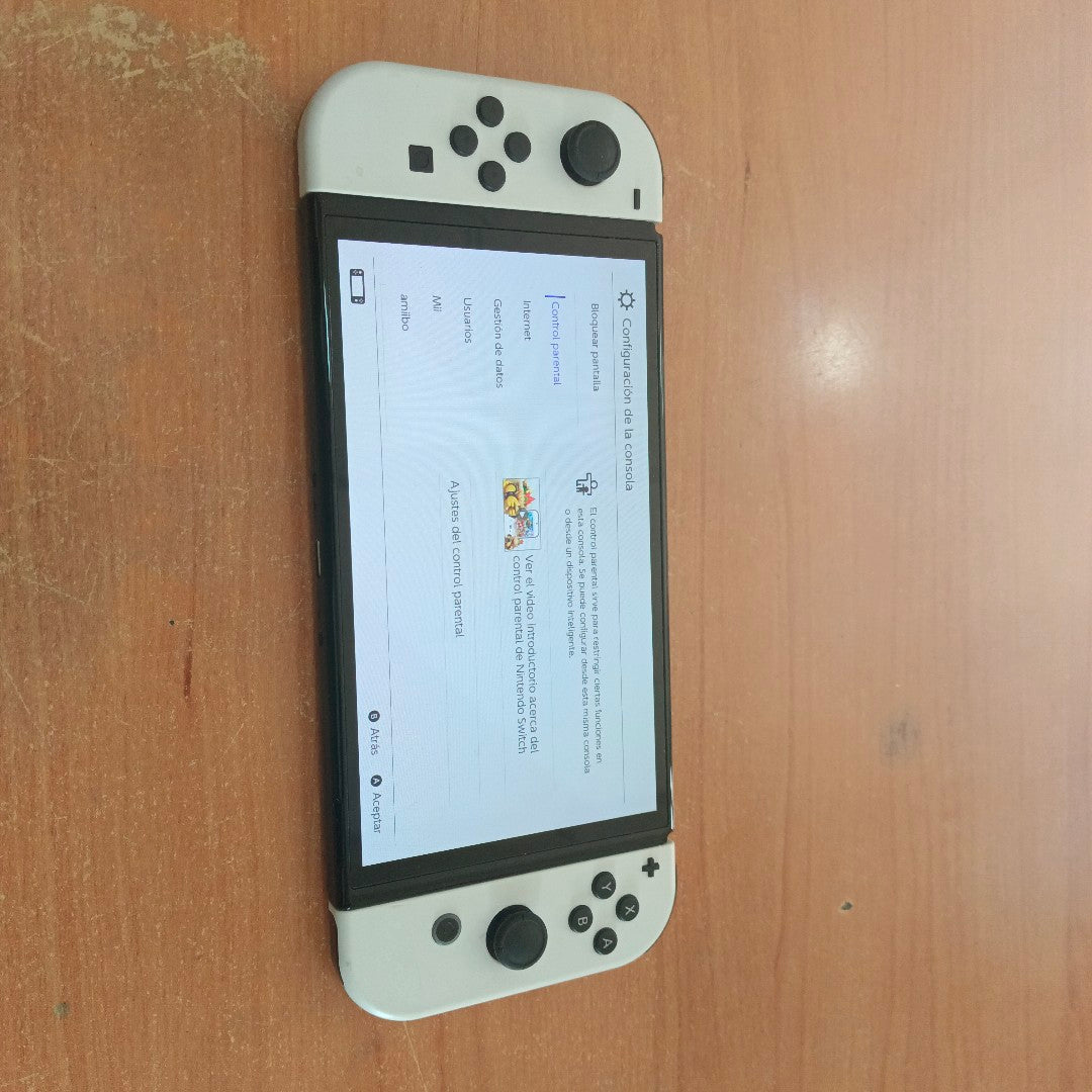 CONSOLA DE VIDEOJUEGO NINTENDO SWITCH OLED 64 GB (SEMINUEVO)