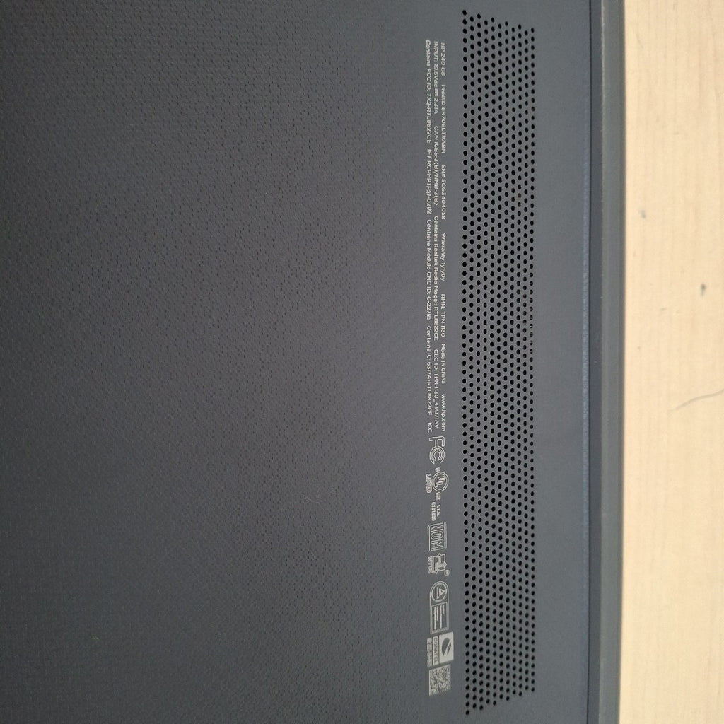 LAPTOP HP 240 G8 (2023) 512 GB SSD 8 GB RAM (SEMINUEVO)
