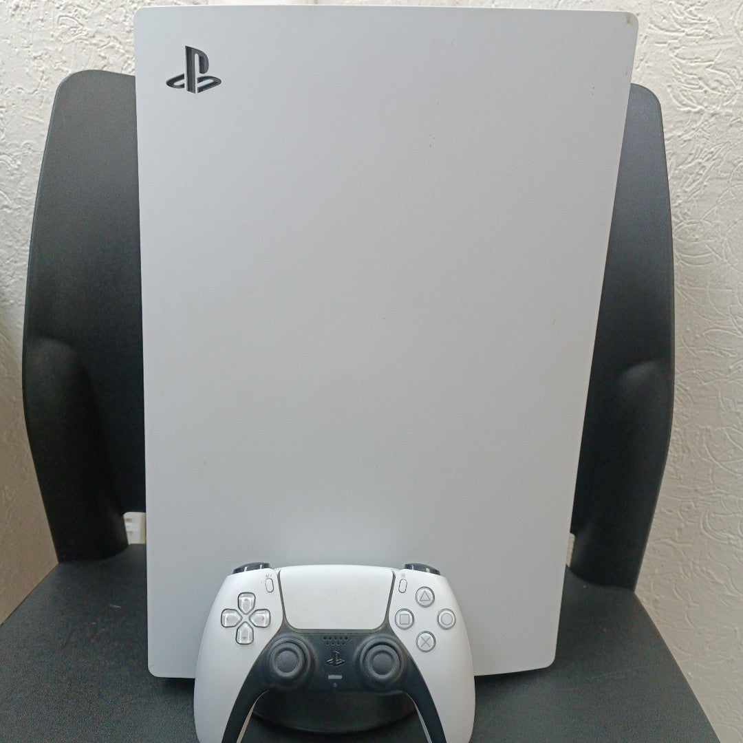 CONSOLA DE VIDEOJUEGO SONY PS5 825 SSD (SEMINUEVO)